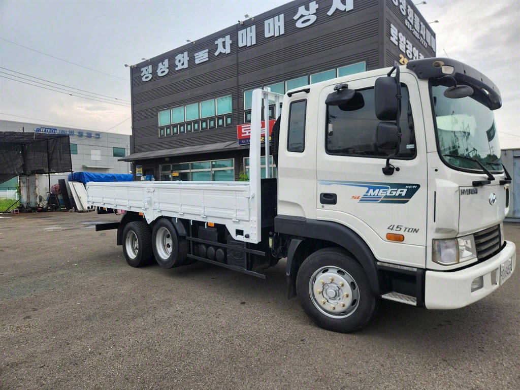 현대 메가트럭 카고 8톤 수동