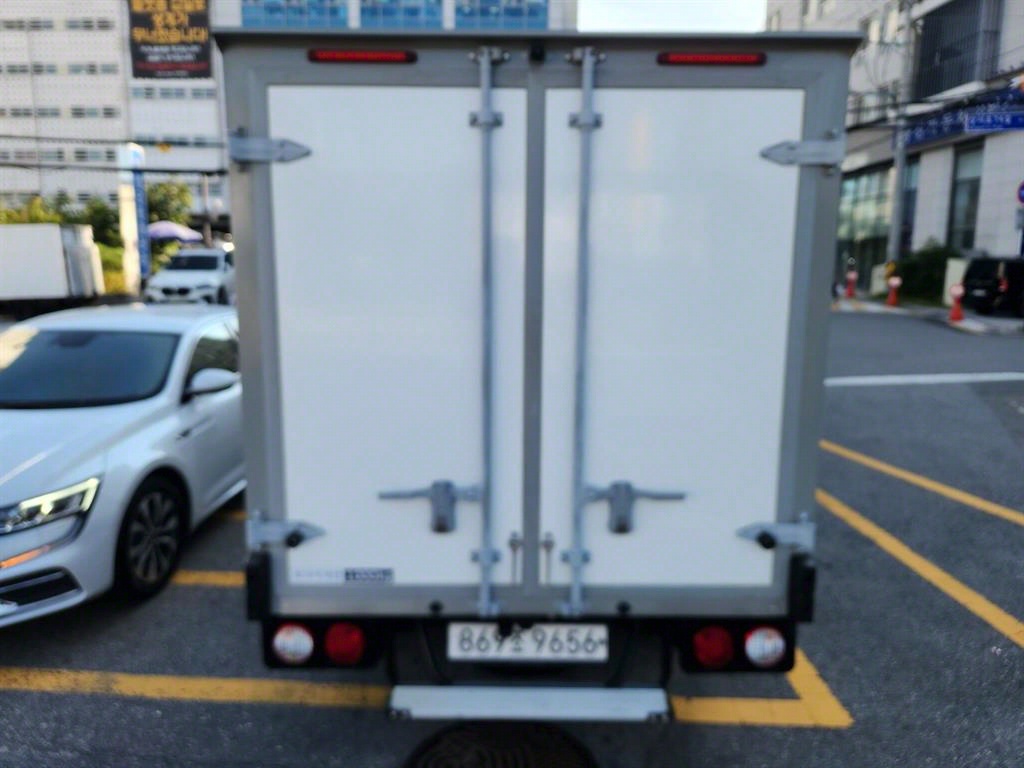 기아 봉고3 1톤 냉동탑