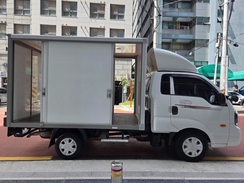 기아 봉고3 1톤 표준탑 LPG 7