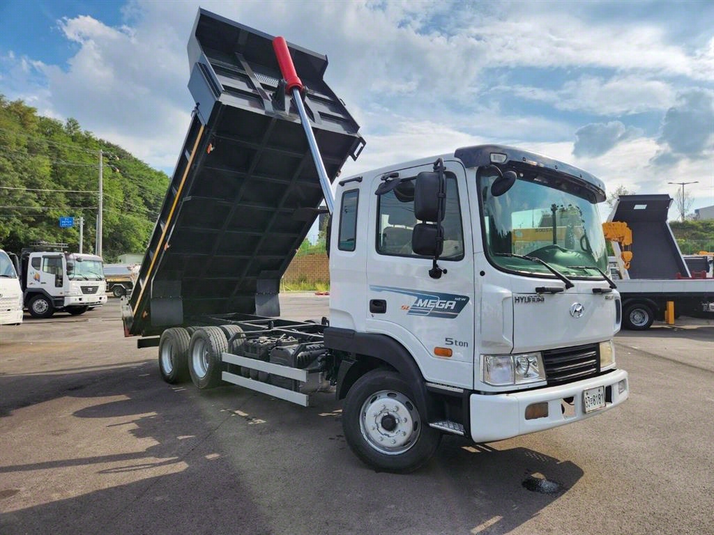 현대 메가트럭 화물덤프 5톤