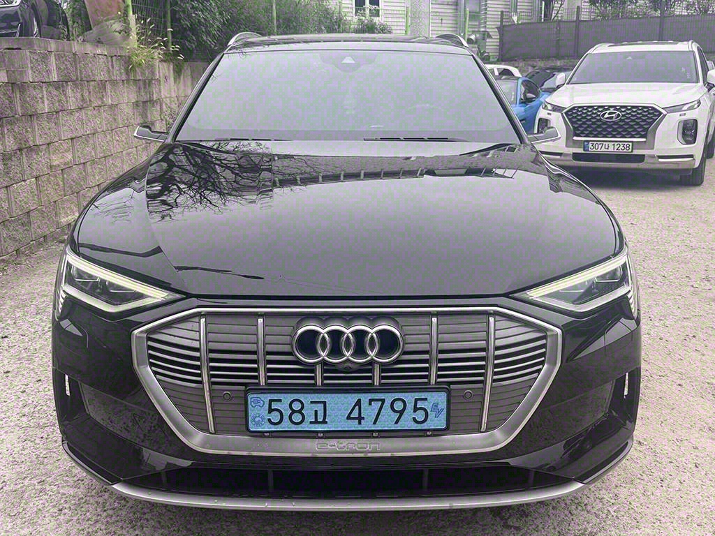 아우디] e-트론 55 콰트로