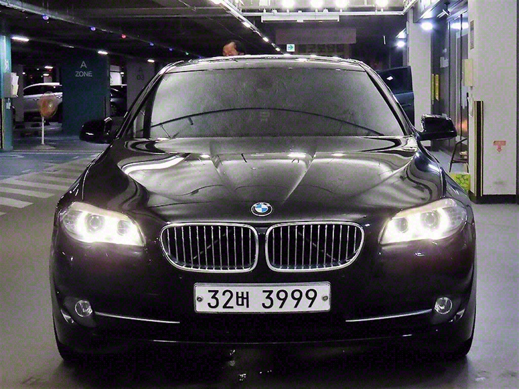 BMW 5시리즈 528i 사진
