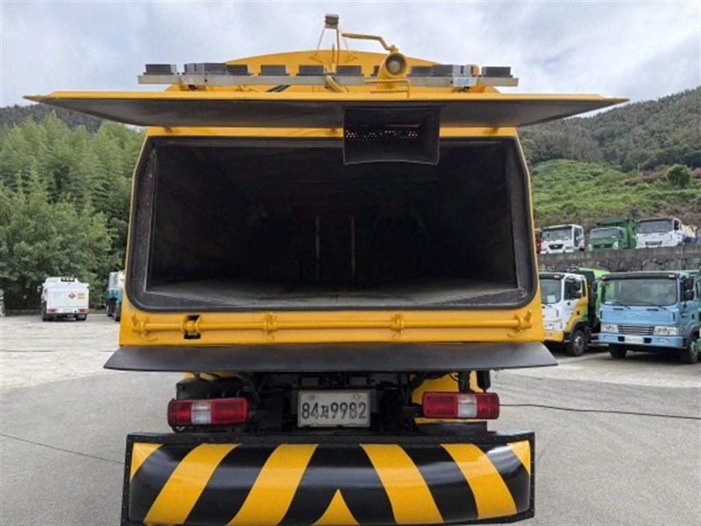 현대 엑시언트 16톤 노면청소차