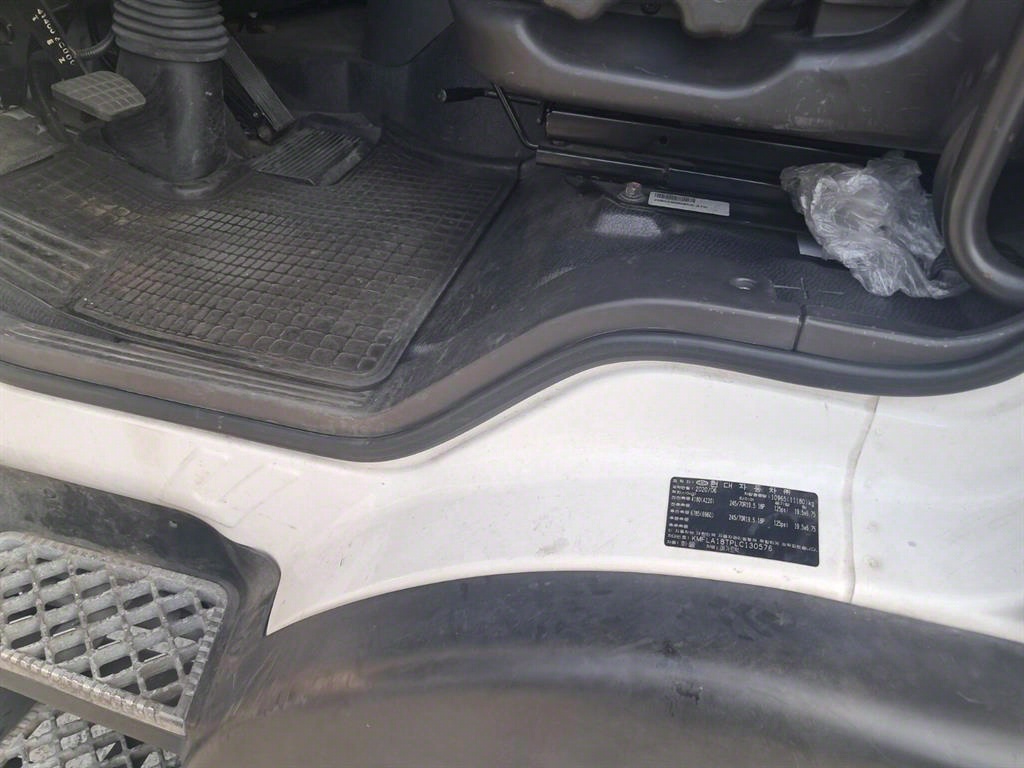 현대 메가트럭 단바리 카고 4.5톤 수동 4