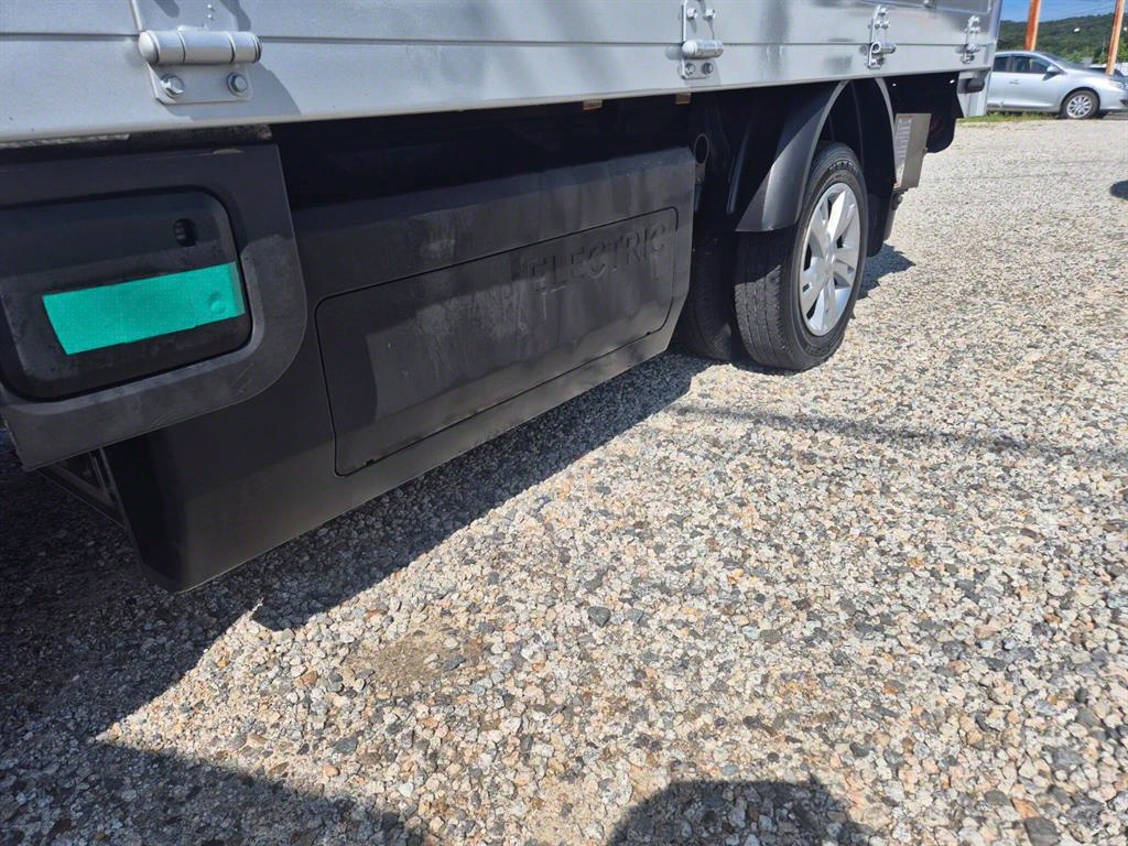 현대 포터2 1톤 윙바디 전기 18