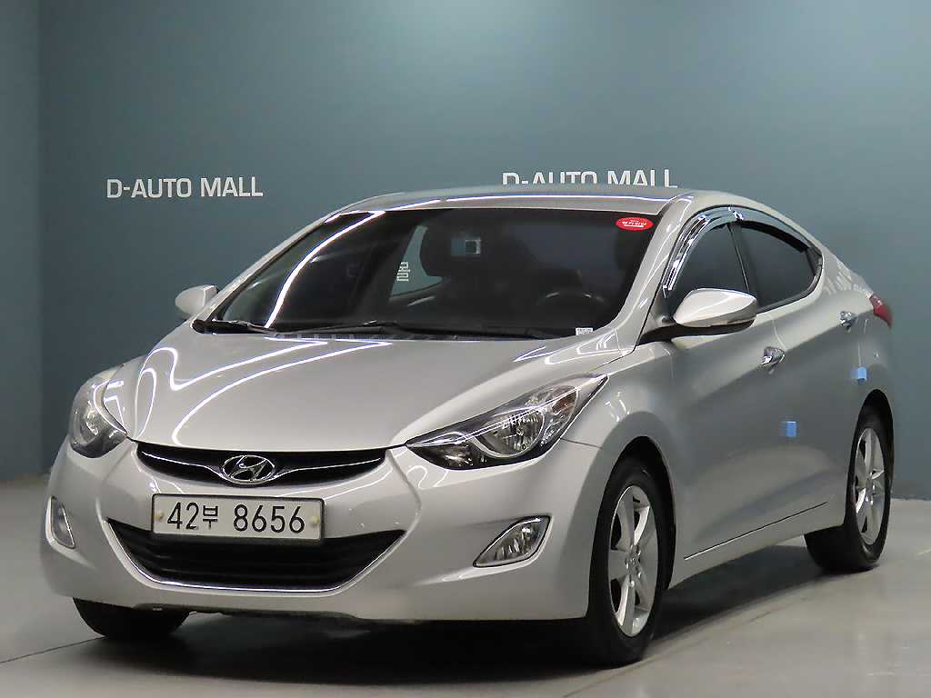 Hyundai Avante M16 GDI Luxury 2