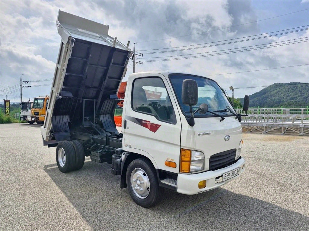 현대 마이티큐티 화물덤프 2톤