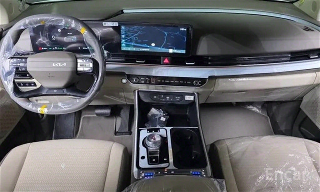 Kia Carnival HEV Signature 8