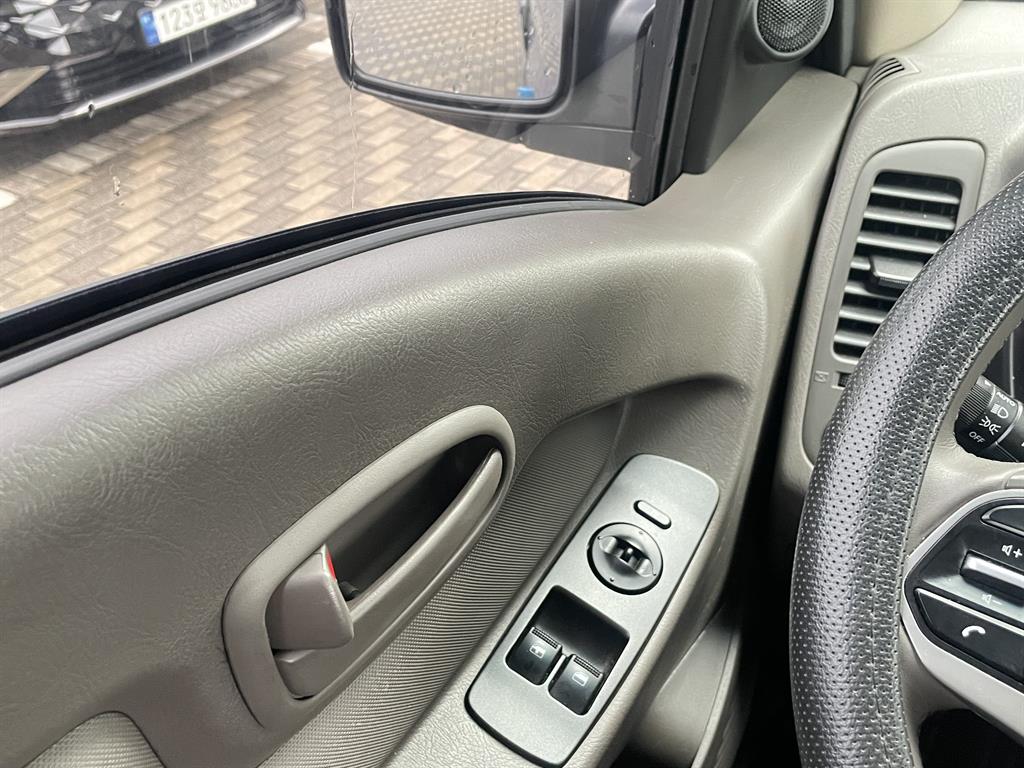 현대 포터2 1톤 카고 LPG 11