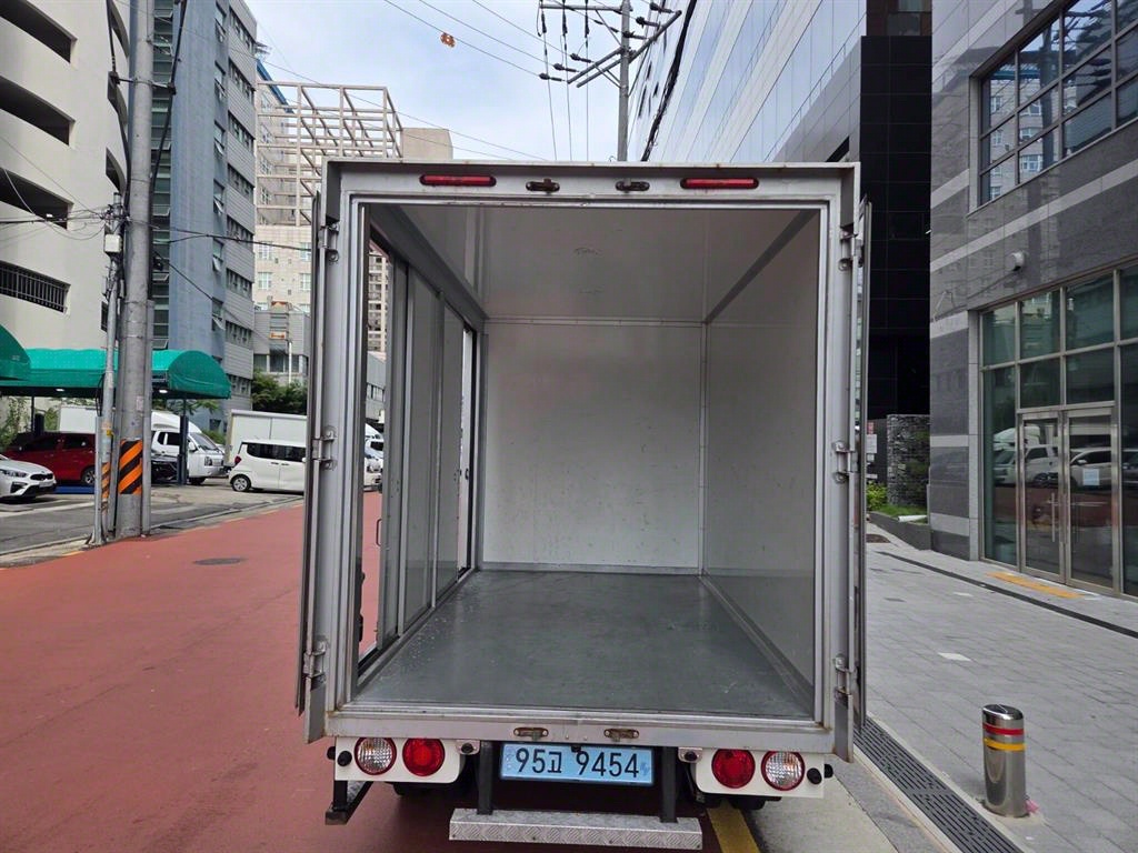 기아 봉고3 1톤 표준탑 전기 7