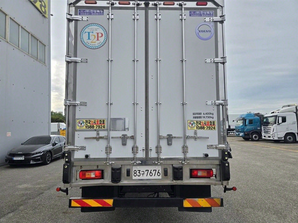 볼보 FE 윙바디 9.5톤 오토 4