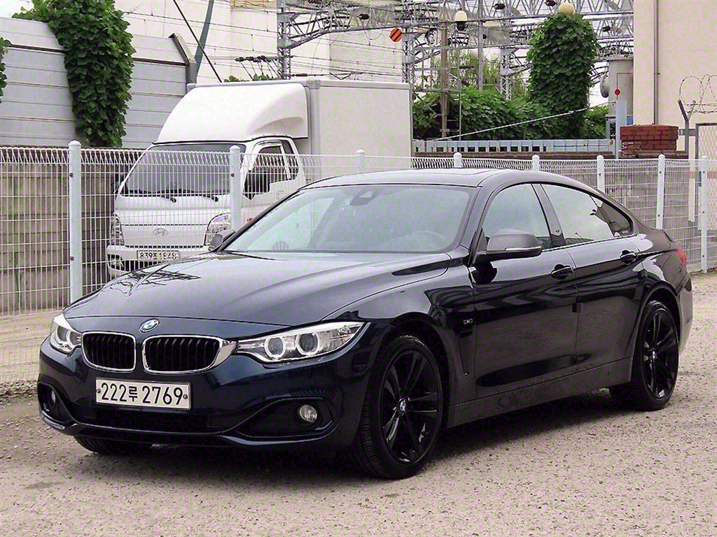 BMW 4시리즈 420d xDRIVE 그란쿠페 스포츠 사진 2/20