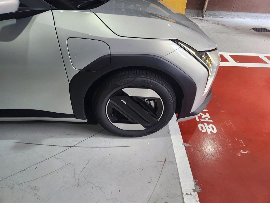 Kia EV4 Standard Air 6