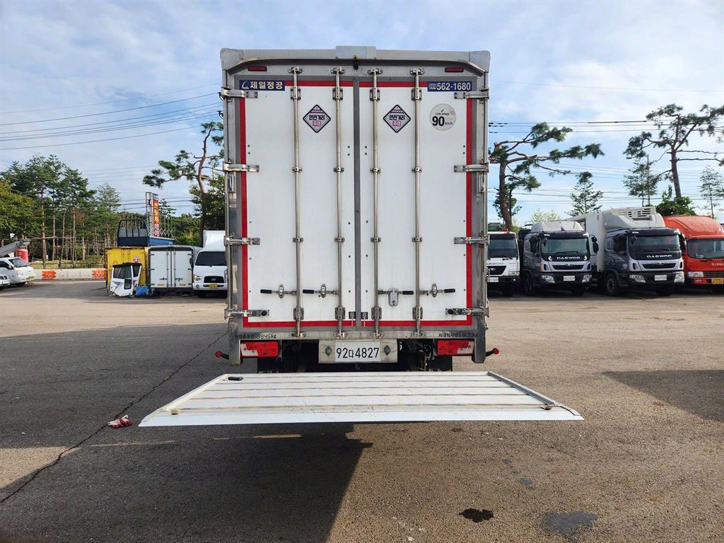 타타대우 더쎈 3.5톤 윙바디 5