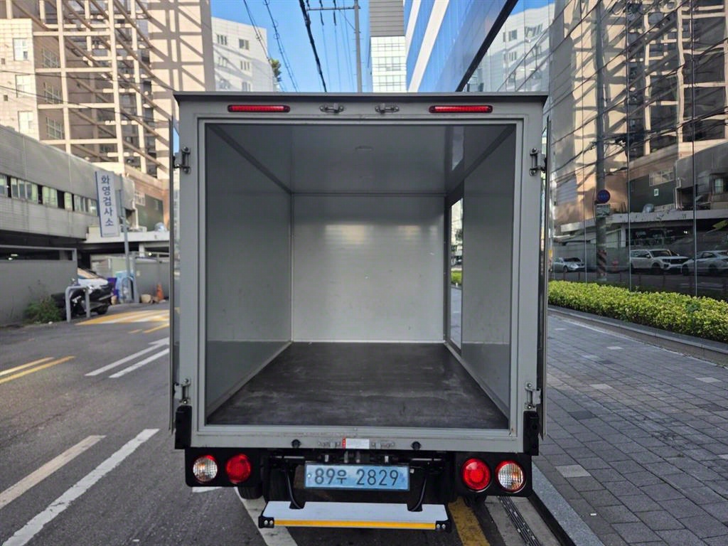 기아 봉고3 1톤 표준탑 전기 6