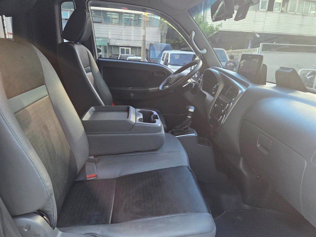 기아 봉고3 1톤 표준탑 전기 10