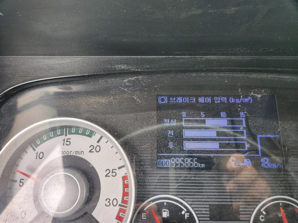현대 메가트럭 단바리 익스하이탑 4.5톤 수동 9