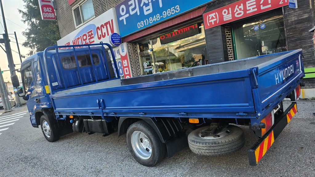 현대 올뉴마이티 2.5톤 카고 슈퍼캡 5
