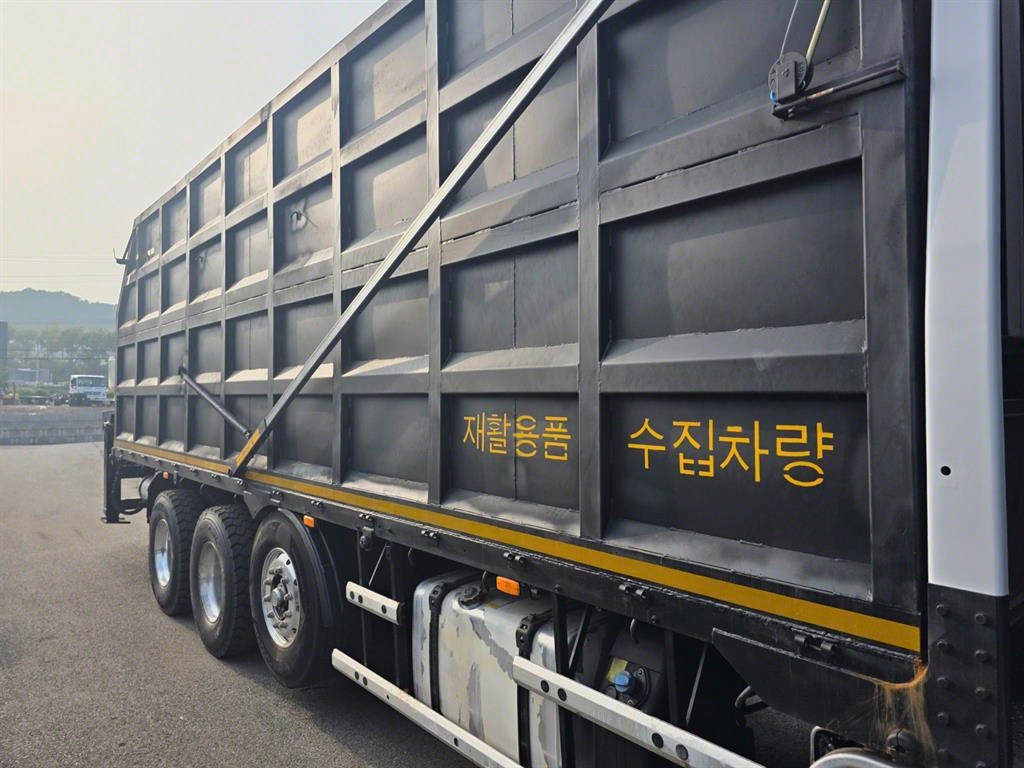 현대 엑시언트 집게차 14톤 오토 한국쓰리축 3