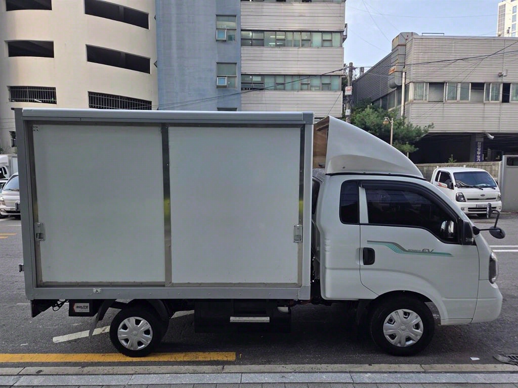 기아 봉고3 1톤 표준탑 전기 4