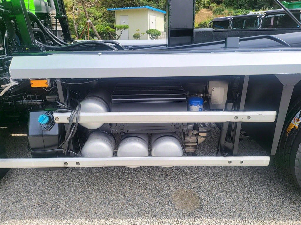 현대 엑시언트 암롤 24톤 수동 6