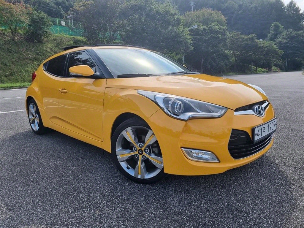 Hyundai Veloster Extreme 3