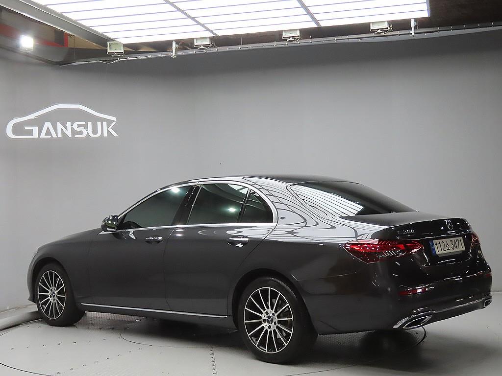 Mercedes-Benz E-Class E250 Exclusive 4
