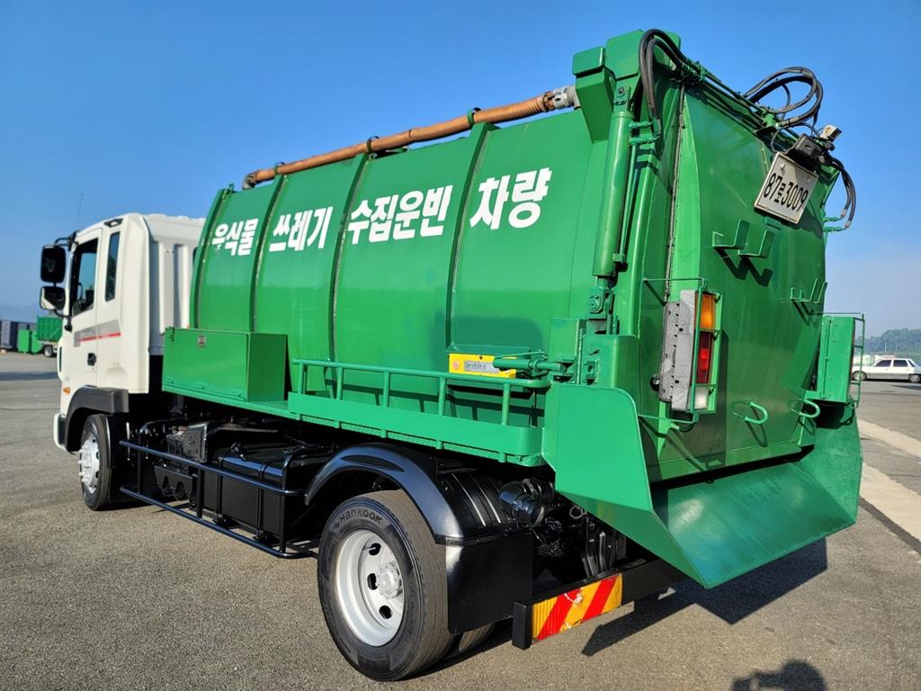 현대 음식물차 메가트럭 6.5톤 6