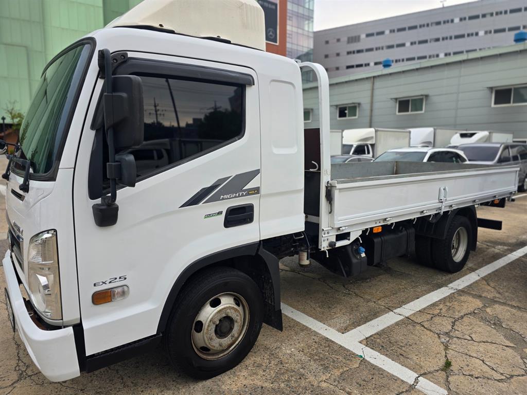 현대 올뉴마이티 2.5톤 카고 1