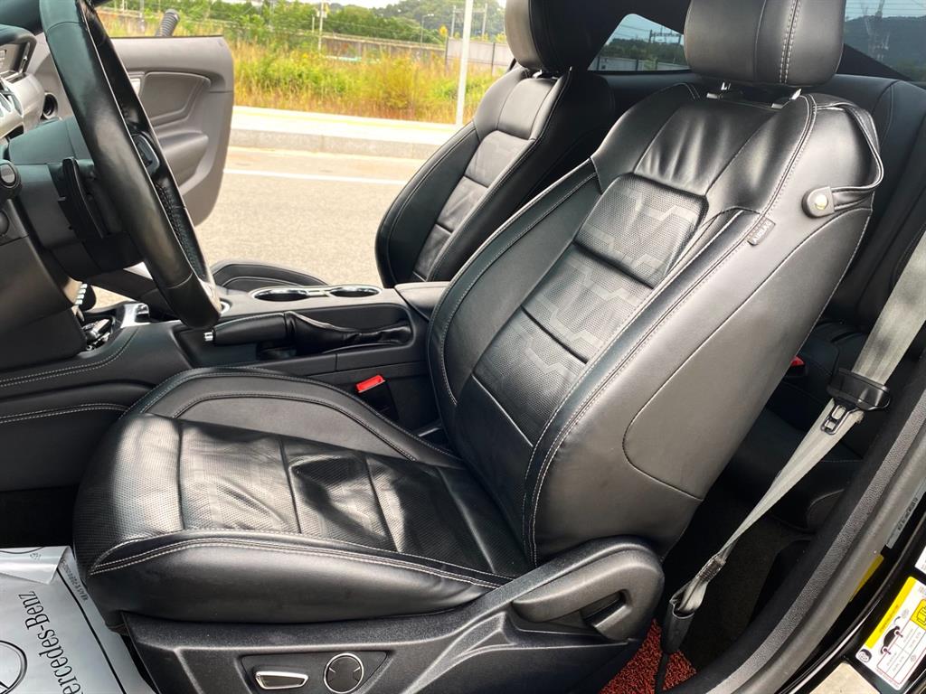 포드]머스탱 6세대 2.3 쿠페포드 머스탱 6세대 2.3 쿠페