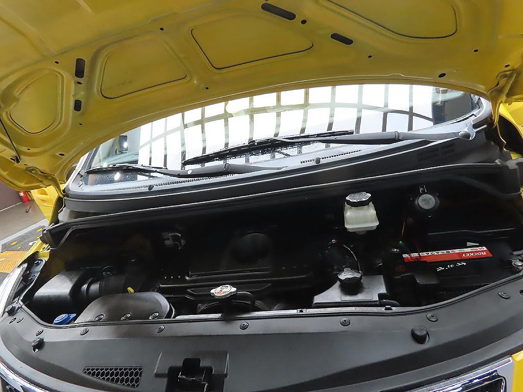 Hyundai Starex Wagon 2WD CVX Luxury 9