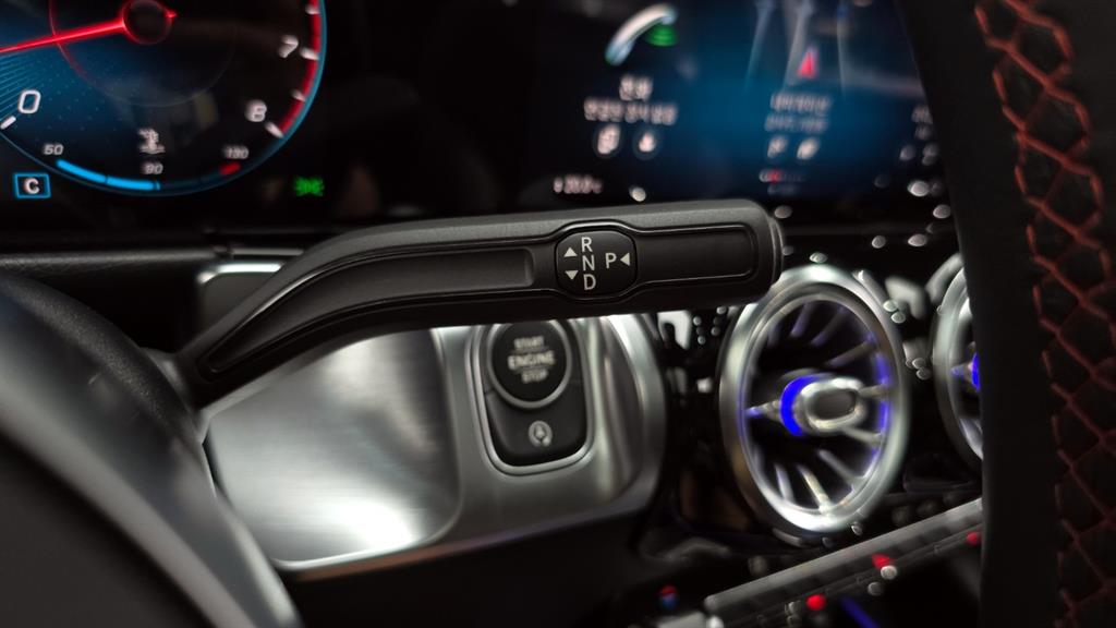 Mercedes-Benz GLB-Class GLB250 4MATIC 10