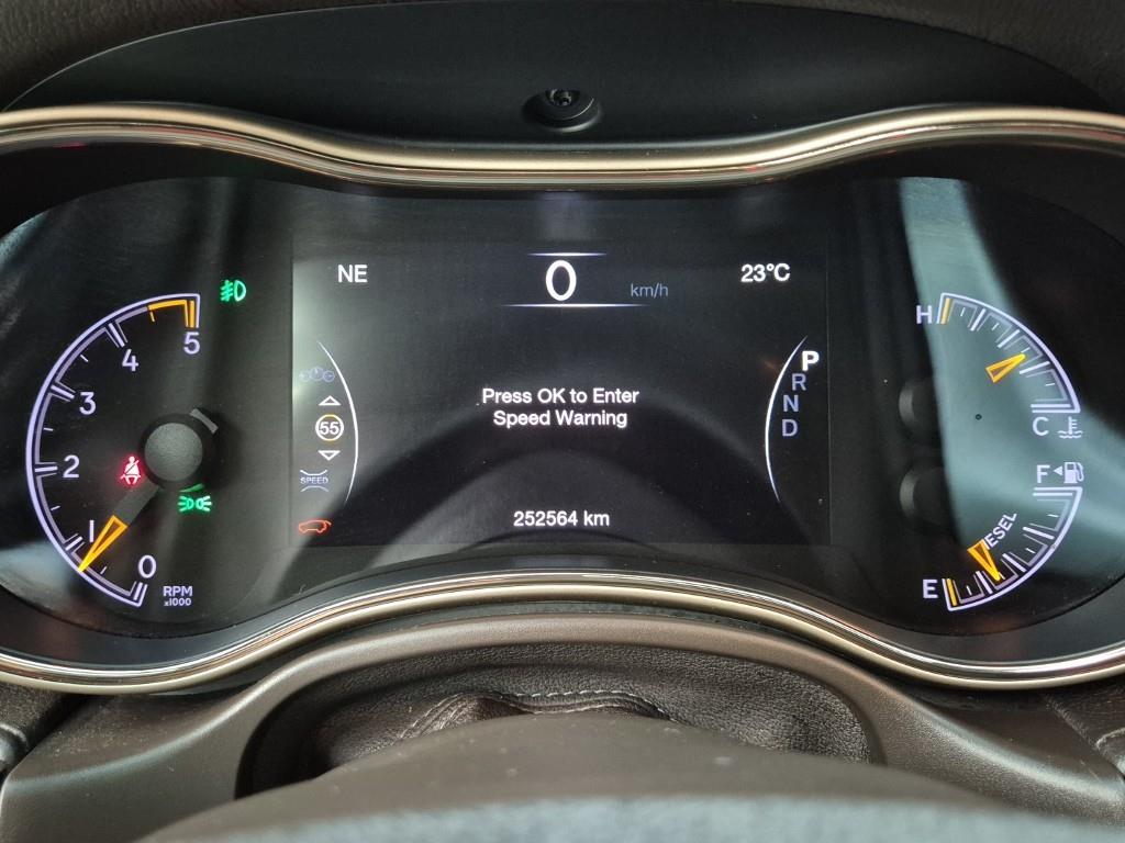 Jeep Cherokee 3.0 Diesel Overland Summit 9