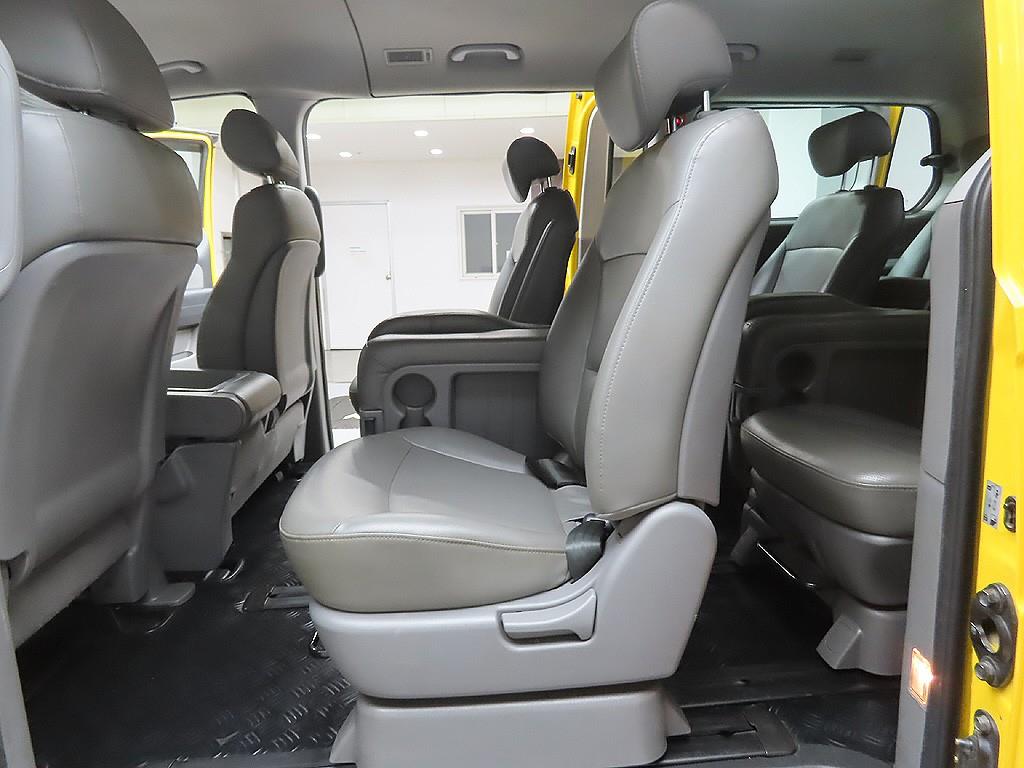 Hyundai Starex Wagon 2WD CVX Luxury 10