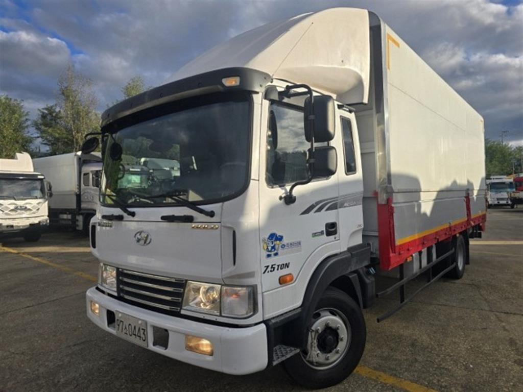 현대 메가트럭 단바리 윙바디 7.5톤 수동 1