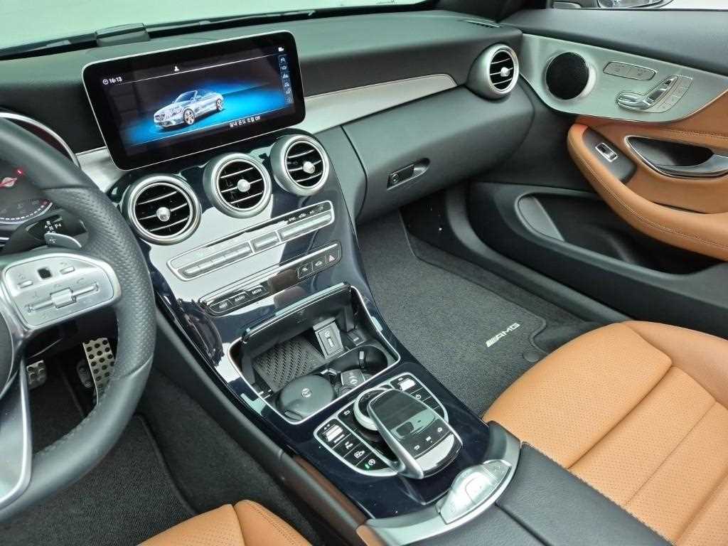 Mercedes-Benz C-Class C200 Cabriolet 10