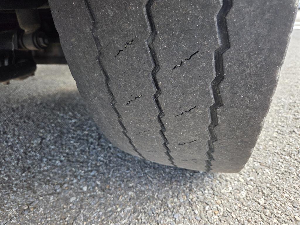 현대 왕겨(톱밥)차 5톤 단바리 수동 10