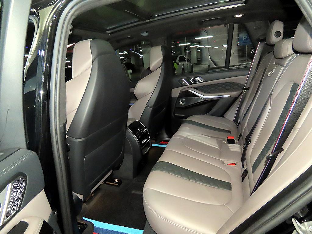 BMW X5M 4.4 Competition 8