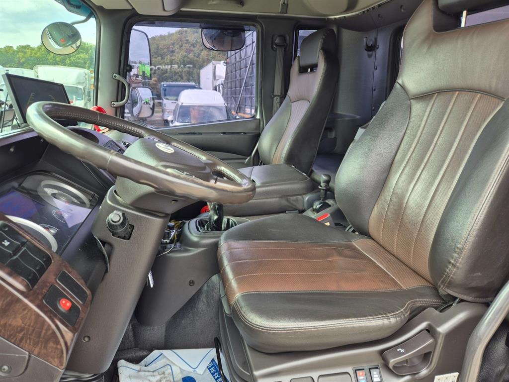 현대 메가트럭 단바리 윙바디 4.5톤 오토 7