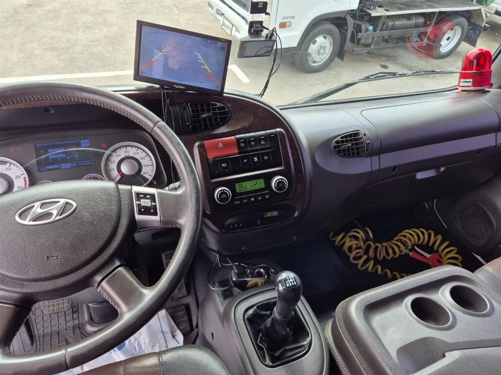 현대 메가트럭 단바리 윙바디 4.5톤 오토 9