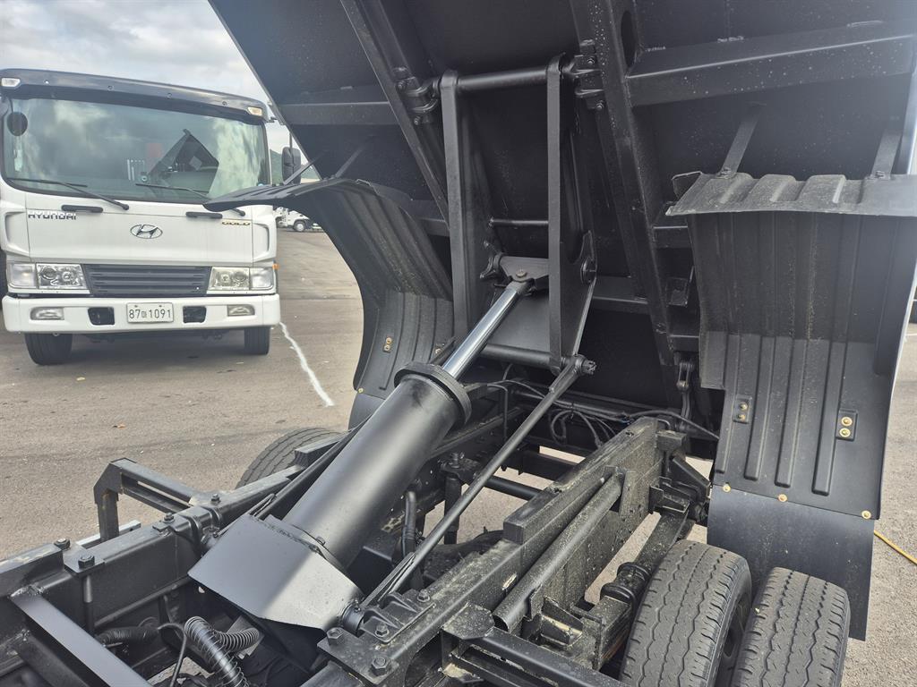 현대 마이티큐티 화물덤프 2.5톤 13