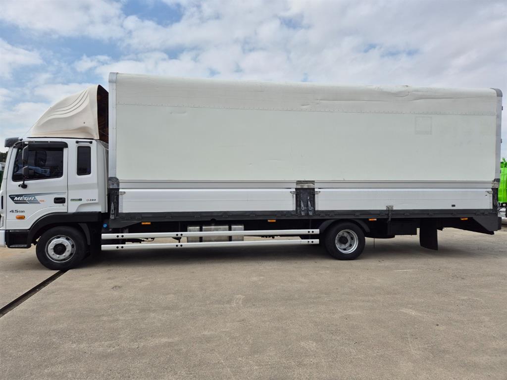 현대 메가트럭 단바리 윙바디 4.5톤 오토 4