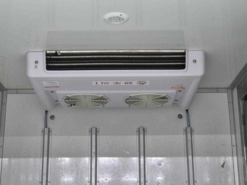 기아 봉고3 1톤 냉동탑 트윈컴프 16