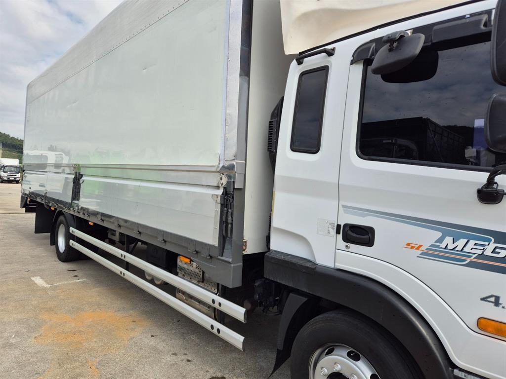 현대 메가트럭 단바리 윙바디 4.5톤 오토 11