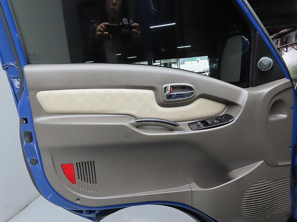 현대 포터2 1톤 카고 LPG 9