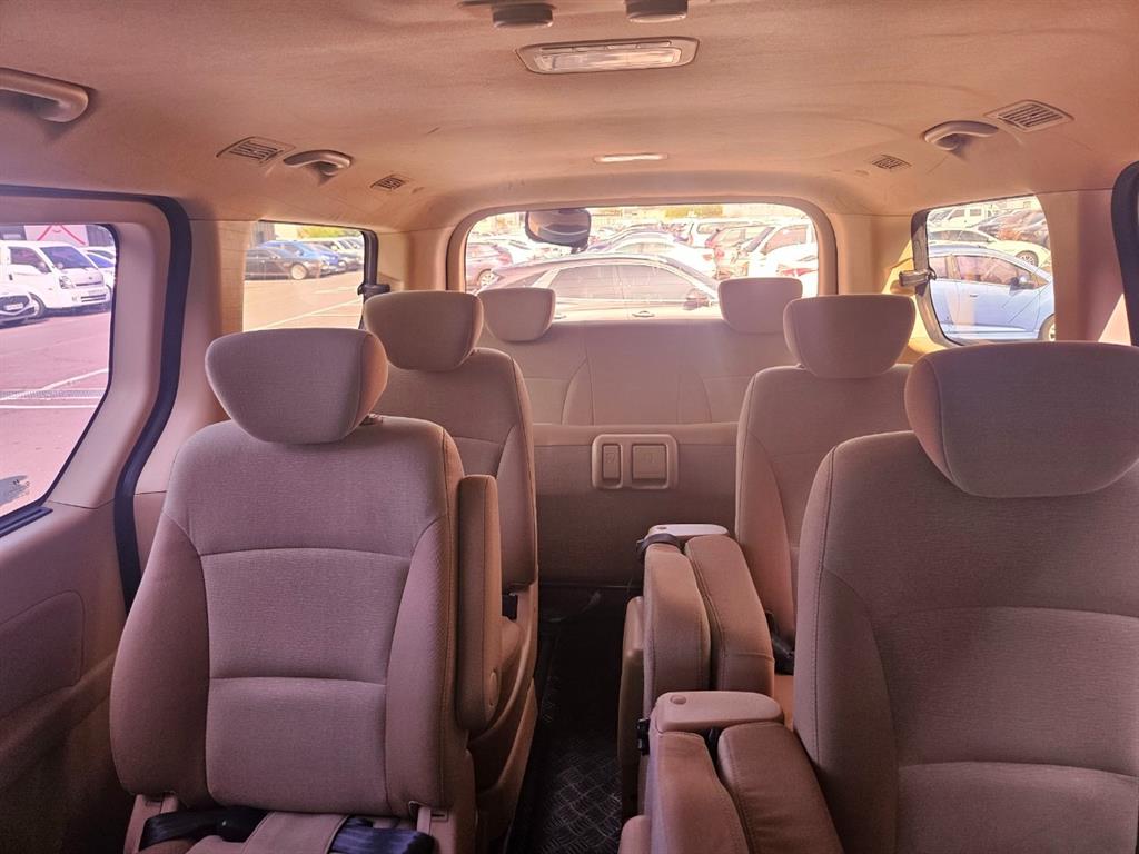 Hyundai Starex Wagon CVX Premium 9