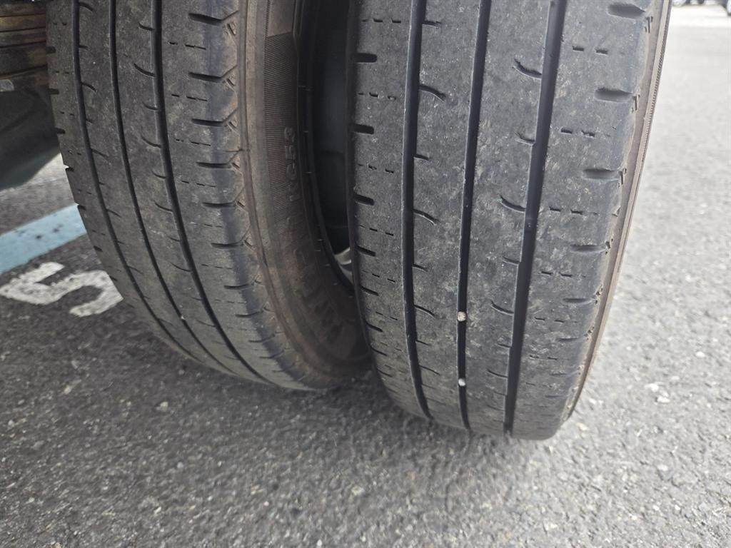 기아 봉고3 1톤 표준탑 LPG 9