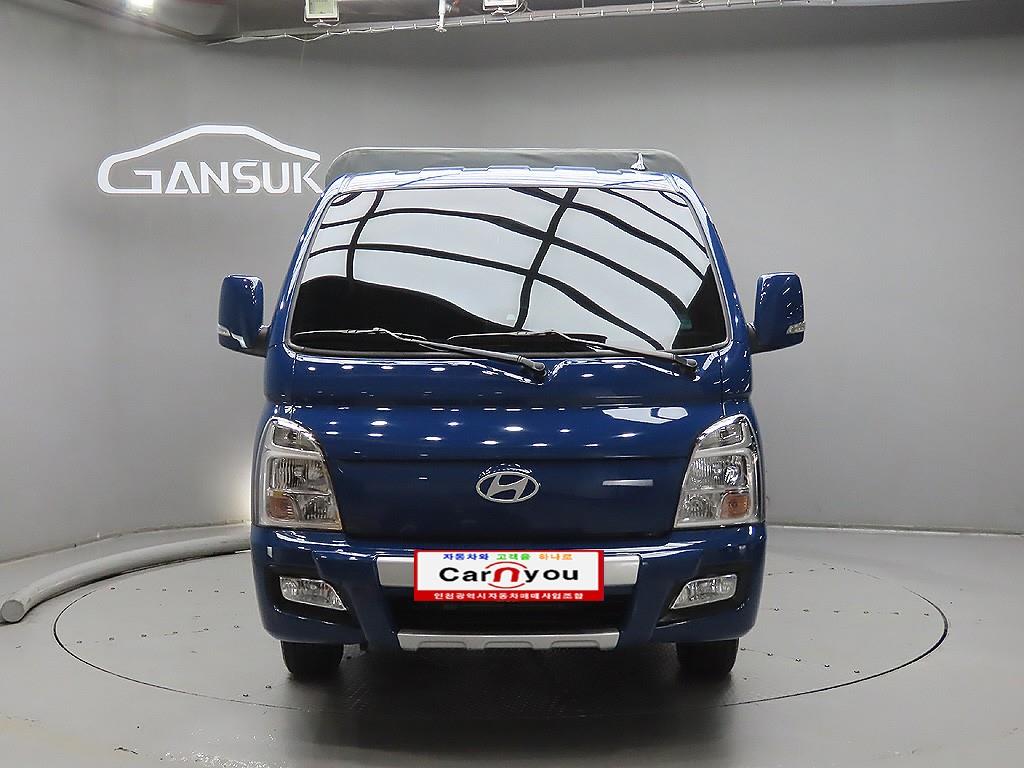 Hyundai Porter Super Cab/ Long Wheelbase/ 2WD Premium