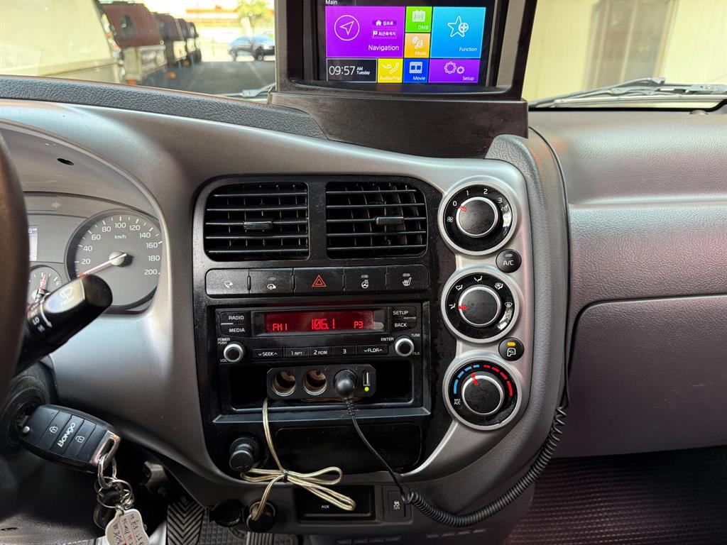 기아 봉고3 1.2톤 윙바디 11