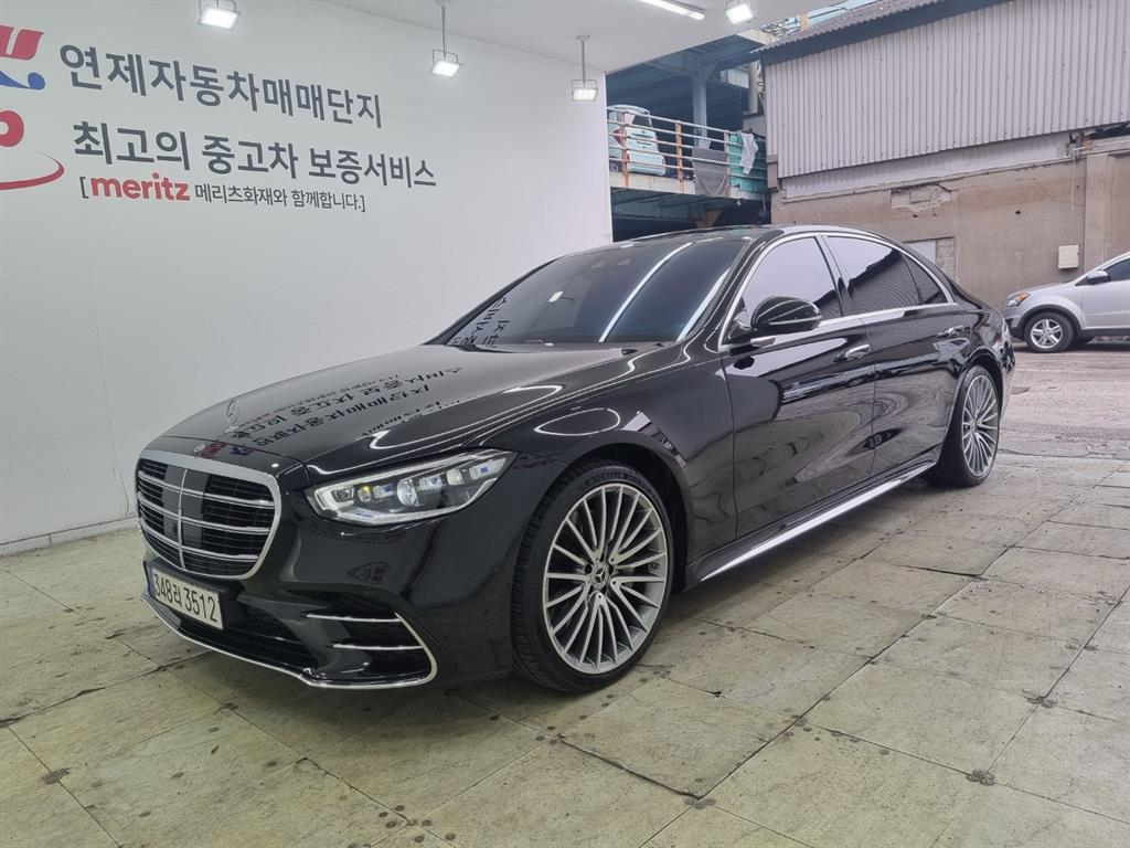 Mercedes-Benz S-Class S500L 4MATIC 3